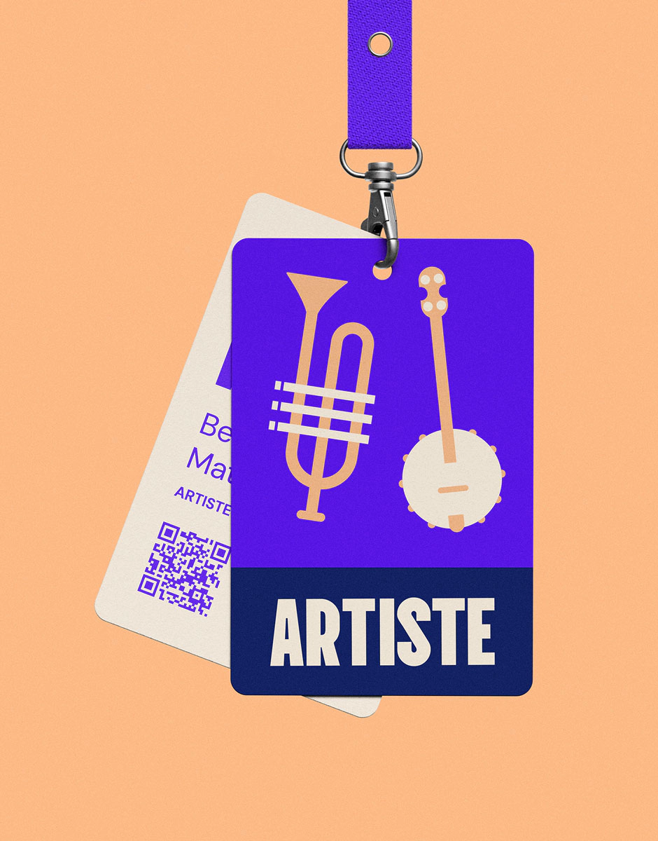 Badge accréditation artiste du festival Jazz in Noyon, déclinaison print de l'identité visuelle