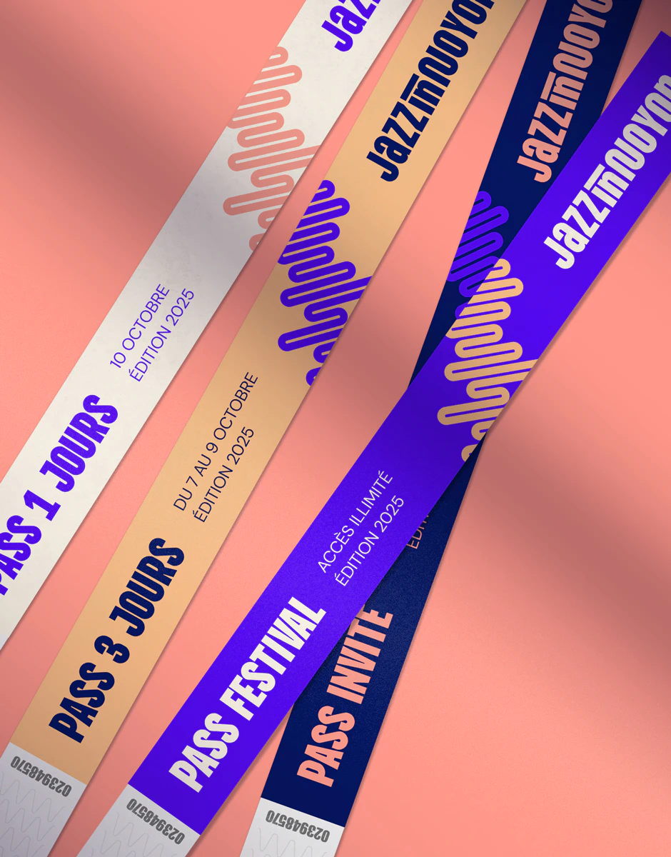 Déclinaison de bracelets d'entrée pour le festival Jazz in Noyon, system print violet et orange
