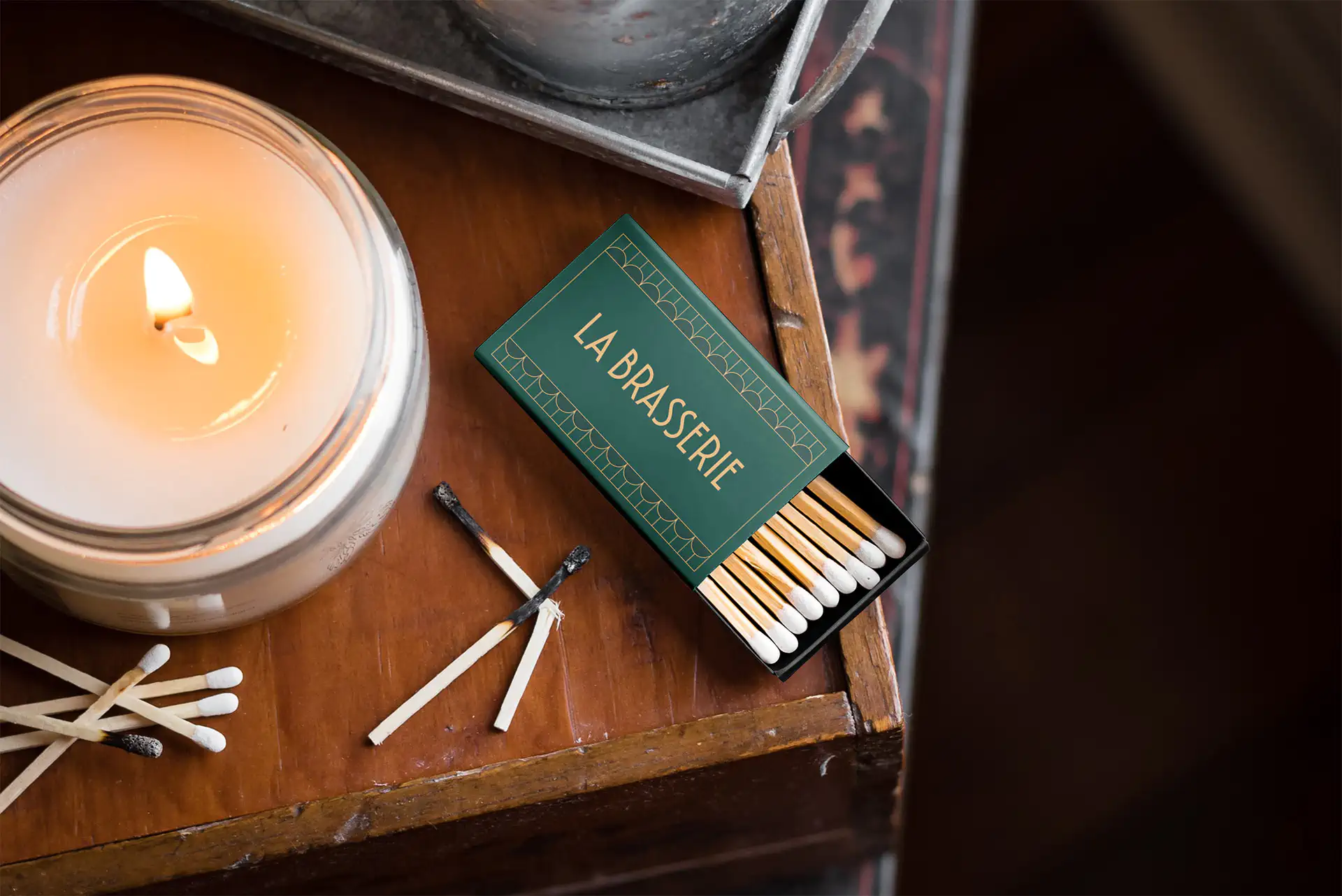 la-brasserie-ambiance-bougies-allumettes