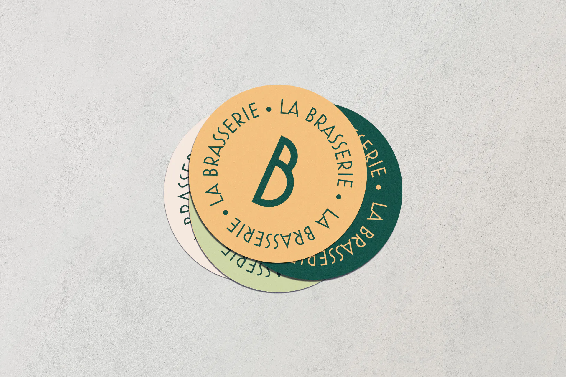 Dessous de verre illustrés réalisés pour l’identité visuelle de La Brasserie.