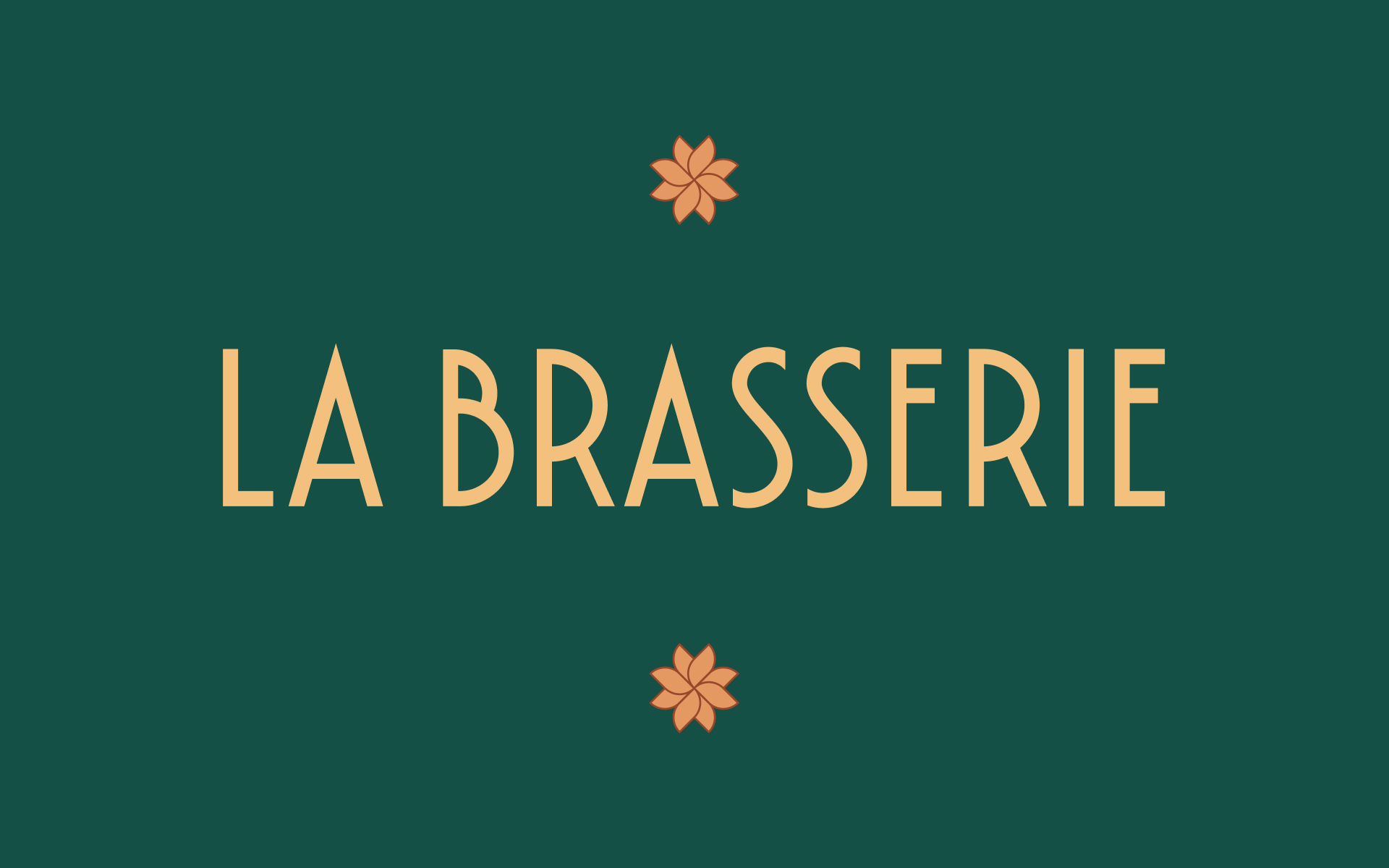 Logo de La Brasserie sur fond vert inspiré de l’esthétique art déco.