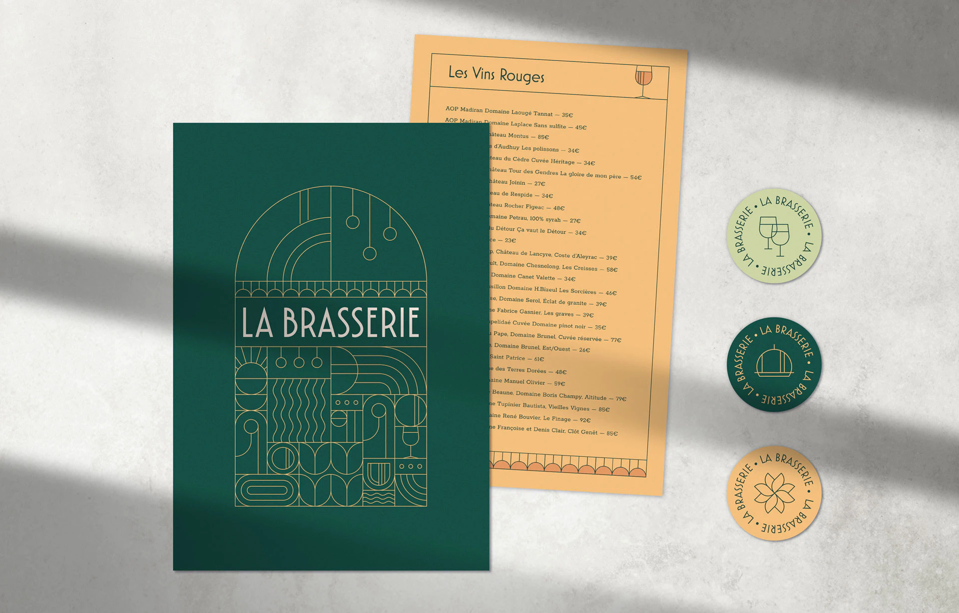 Papeterie et éléments graphiques développés pour l’identité de La Brasserie.