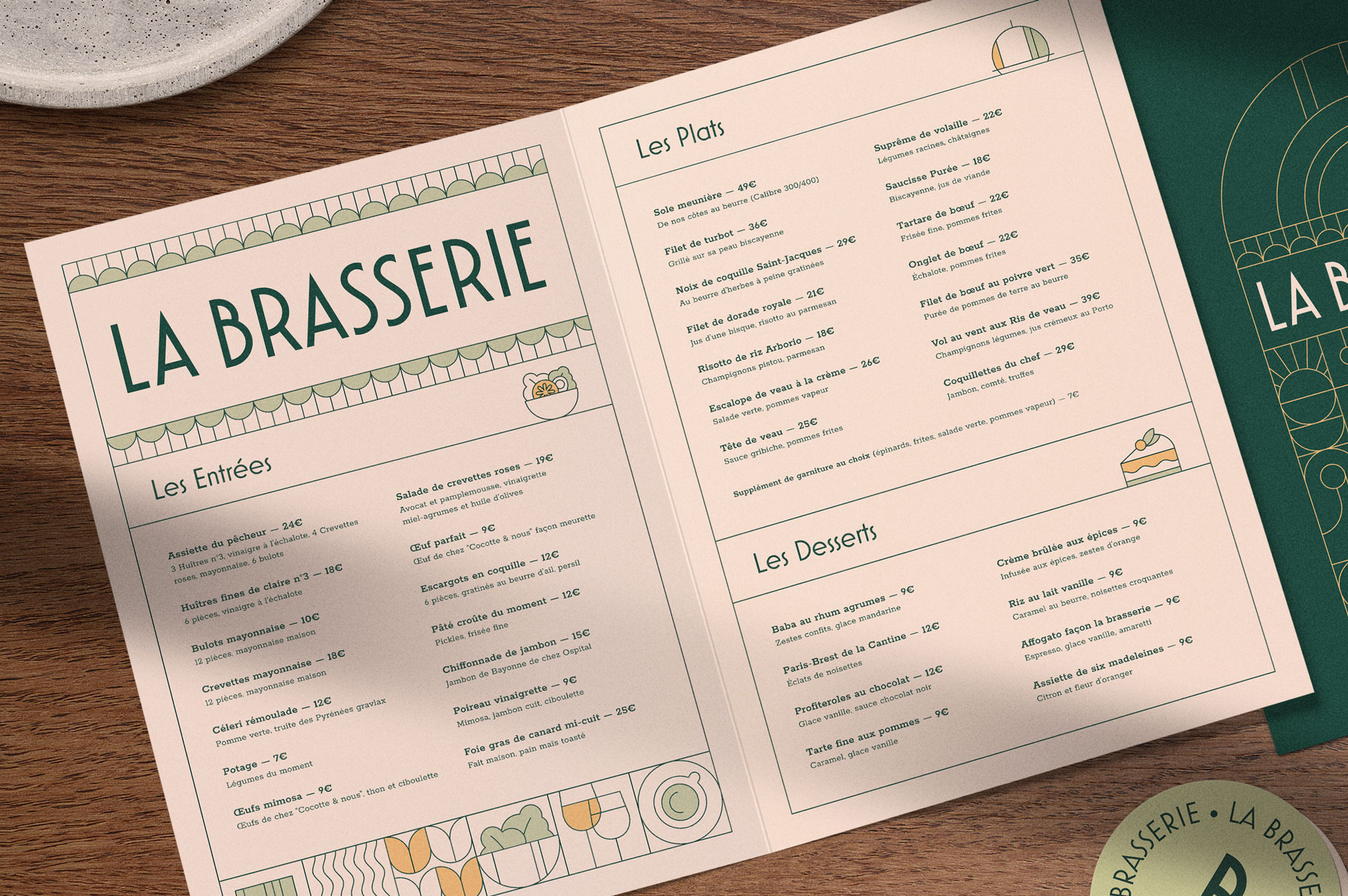 Mise en page des menus et supports éditoriaux de La Brasserie.