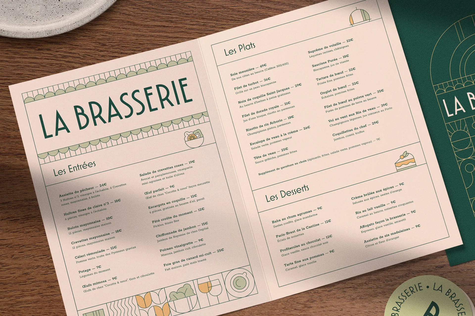 Mise en page des menus et supports éditoriaux de La Brasserie.