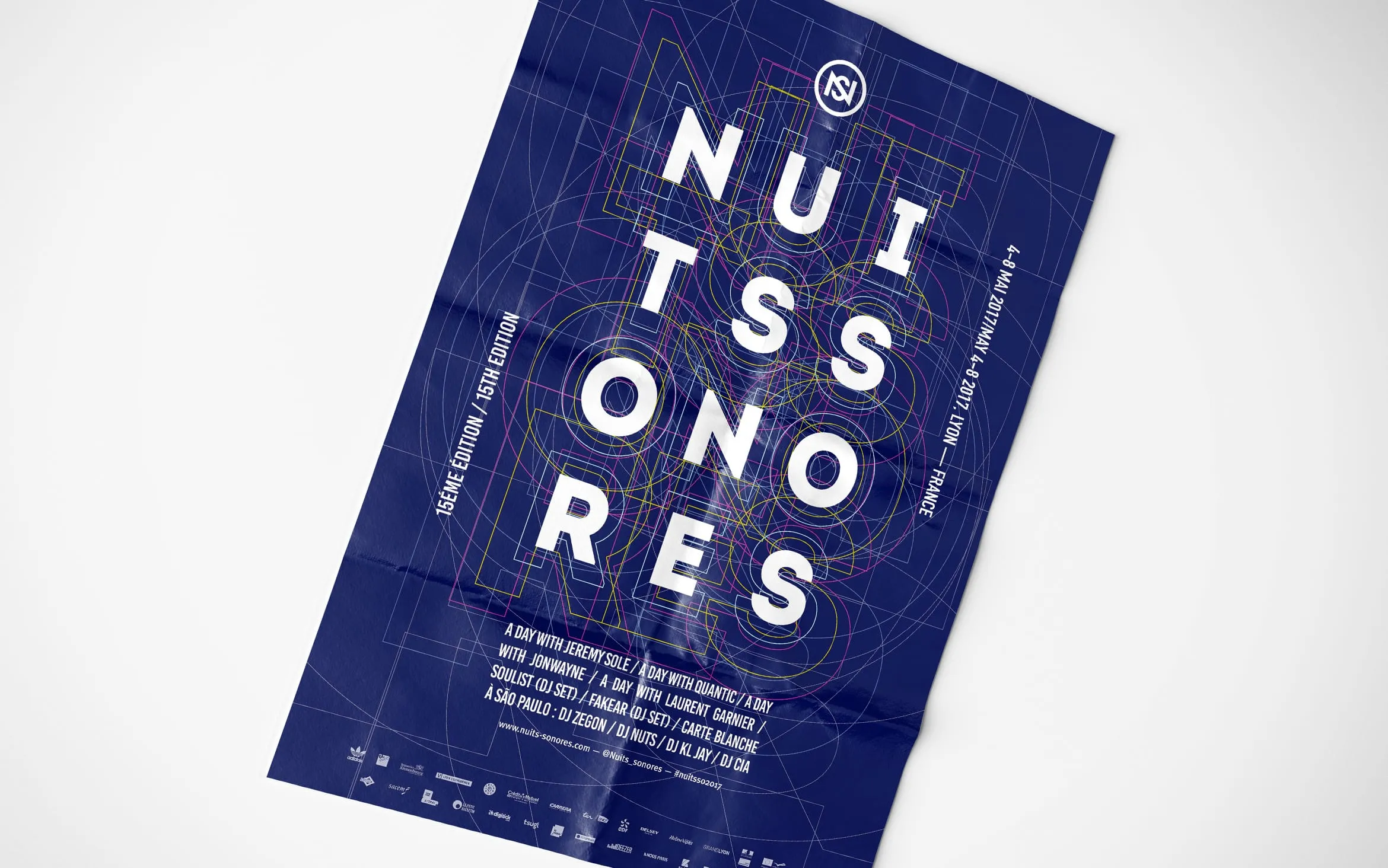 Affiche pour le festival de musique électronique Nuits Sonores évoquant la vibration et les fréquences sonores.